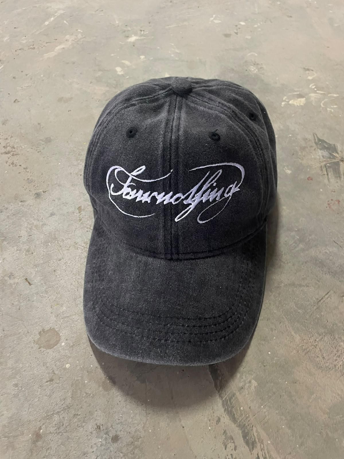 Washed Hat: vista frontal